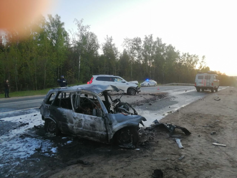 Три человека погибли в ночной аварии на М-8