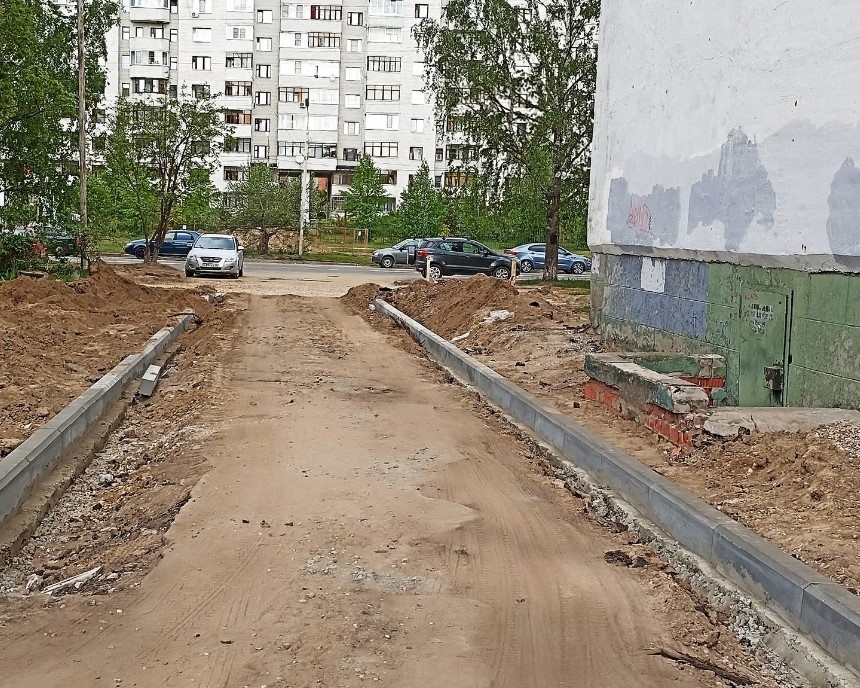 Жители ярославской многоэтажки жалуются на территориальное ущемление