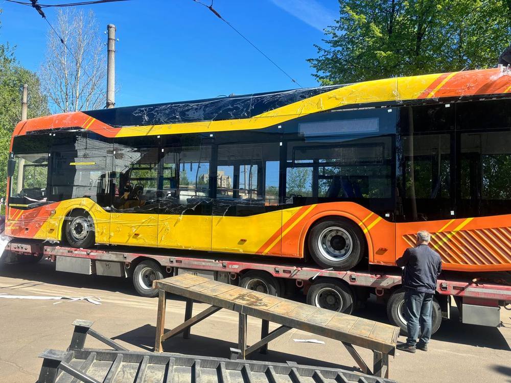 В Ярославль приехали первые новые троллейбусы из Челябинска