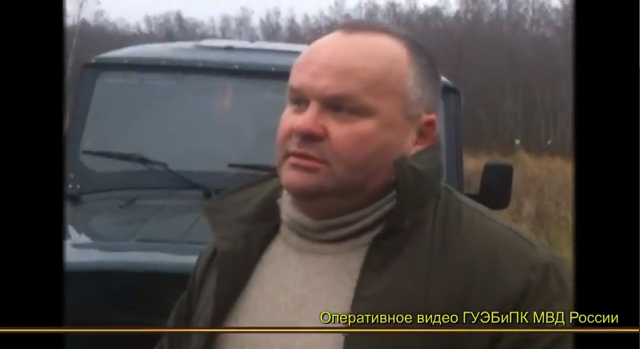Мэра Рыбинска Юрия Ласточкина оперативники обнаружили на охоте и сняли на камеру. Видео 