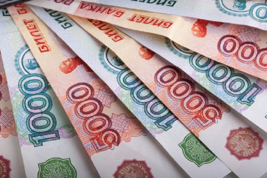 Ярославец дал взятку полицейскому, который вел проверку его жены