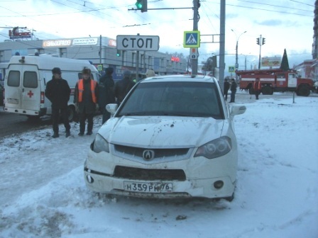 В Ярославской области при столкновении Опеля и «девятки» пострадал пешеход