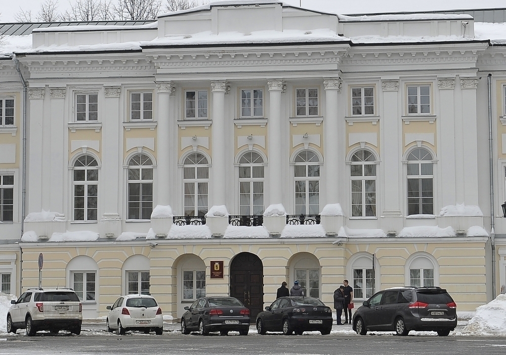 На заседании думы Ярославской области присутствует 14 партий, не имеющих своих представителей в областном парламенте