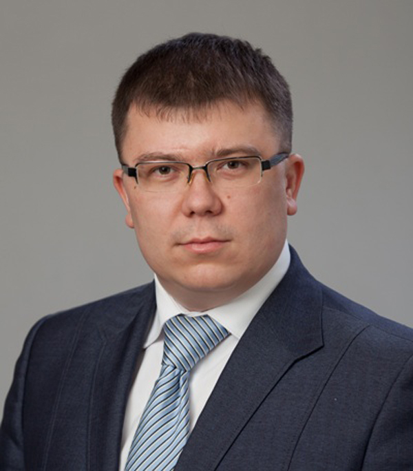 Александр Тарасенков: «Сити-менеджеру не придется идти на поклон к местным элитам за деньгами на выборы»