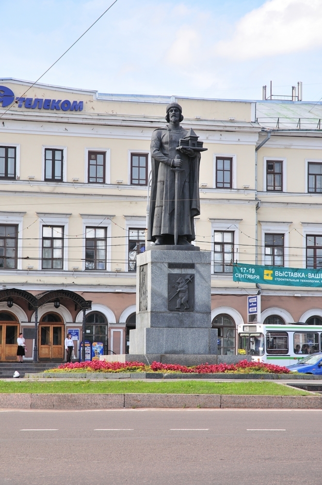 Памятнику основателю Ярославля Ярославу Мудрому исполнилось 20 лет