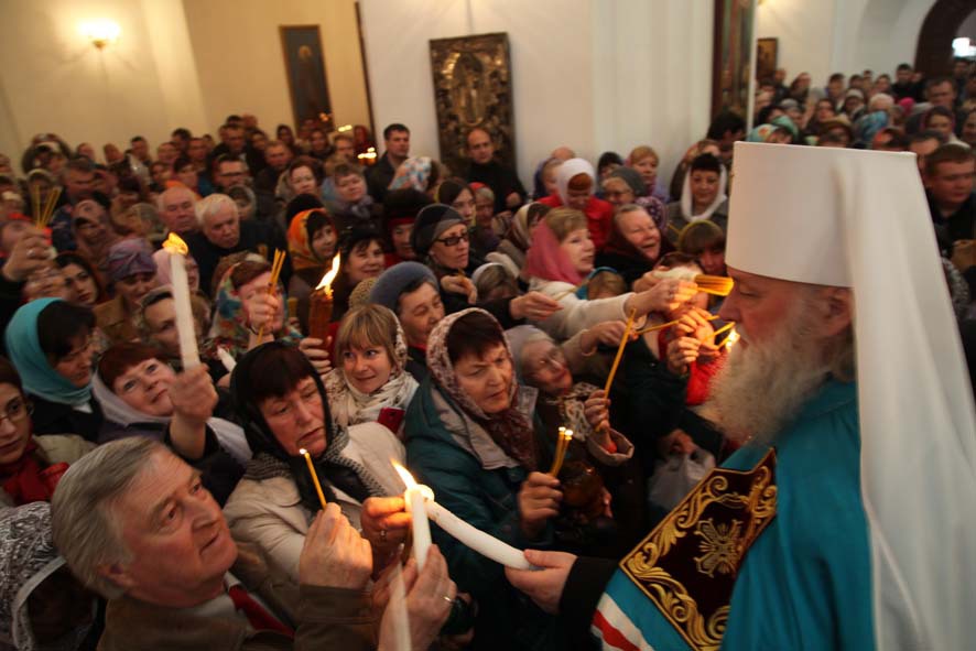 В Ярославле благодатный огонь раздадут в день Пасхи