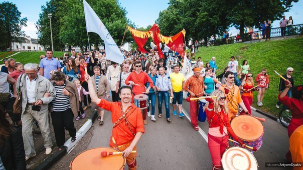 В Ярославле открывается фестиваль уличных театров