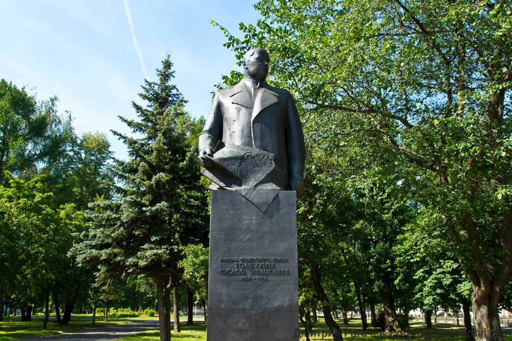 В Ярославле была предпринята попытка поджога памятника Толбухину?