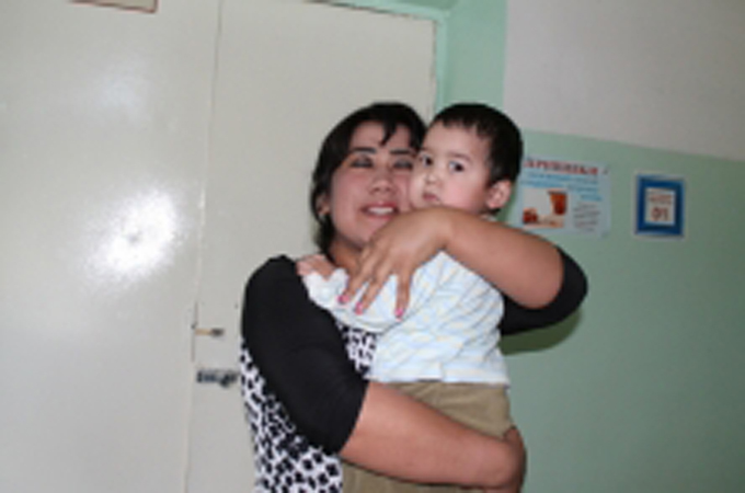 Из Ярославля депортирована женщина, перевозившая новорожденного в пакете