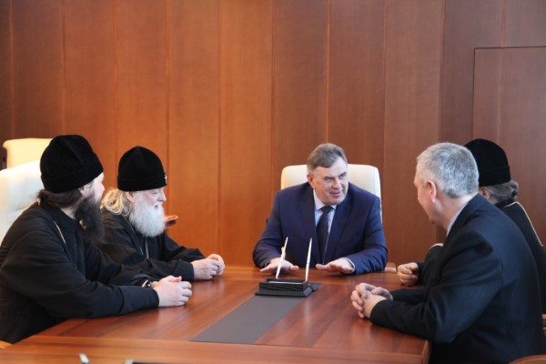 Губернатор встретился с вновь назначенным епископом Переславским и Угличским Феодором