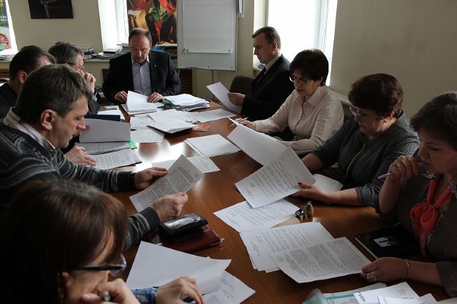Депутаты муниципалитета Ярославля обсудили крупные сделки и реорганизацию транспортных предприятий города