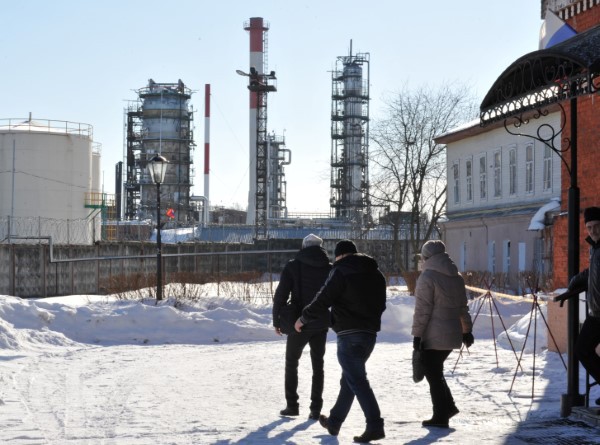 Сотрудникам завода имени Менделеева в Ярославской области погасили задолженность по зарплате
