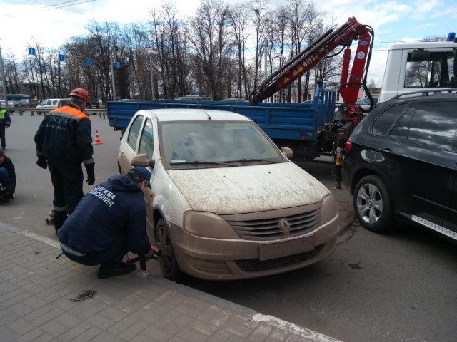 В Ярославле усилили работу по эвакуации автомобилей с остановок общественного транспорта