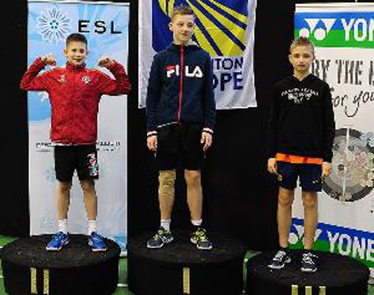 Ярославец привез три «золота» с международных соревнований по бадминтону