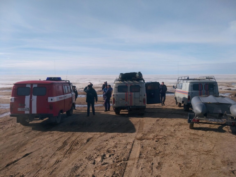 Выход на лед на рыбинском водохранилище. ГИМС на Рыбинском водохранилище. ГИМС Рыбинск. Параплан Рыбинском водохранилище. Параплан Рыбинское водохранилище.