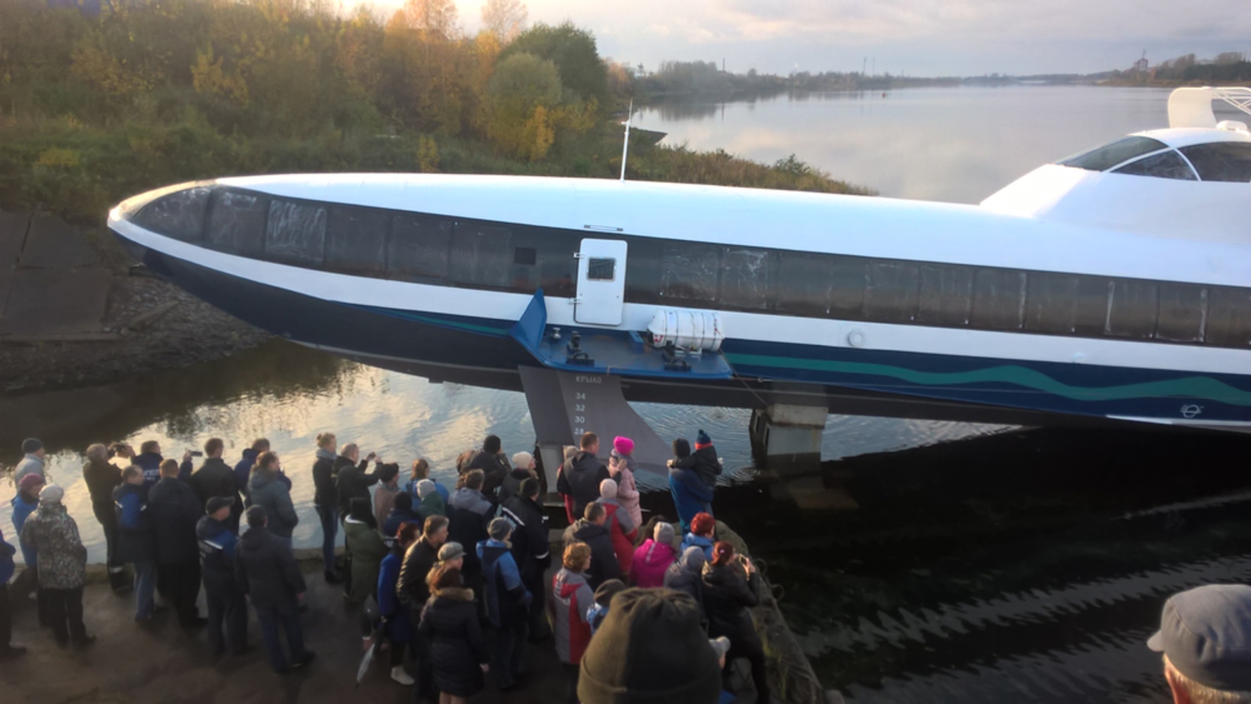 В Рыбинске спустили на воду судно на подводных крыльях «Комета 120 М»