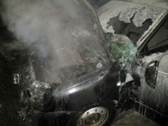 Вечером в Ярославле сгорел автомобиль
