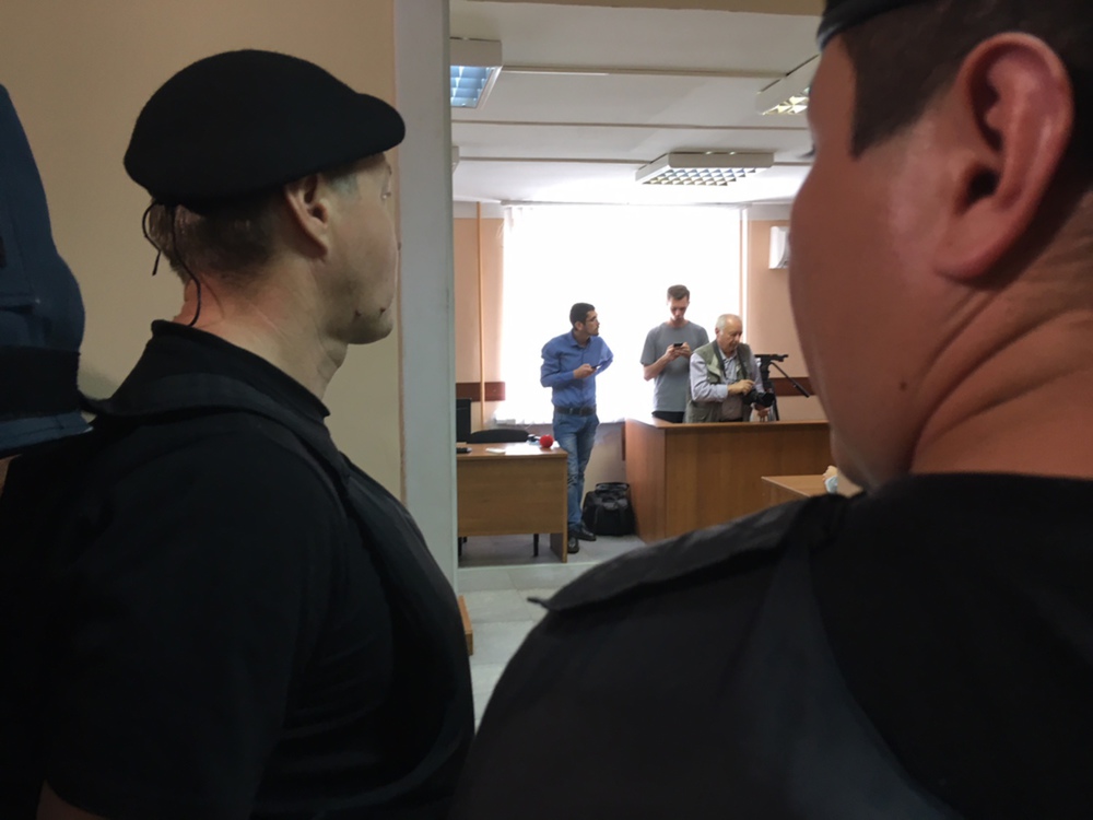 В Ярославле суд счел доказательства причастности к пыткам для ареста одного из сотрудников ИК-1 недостаточными