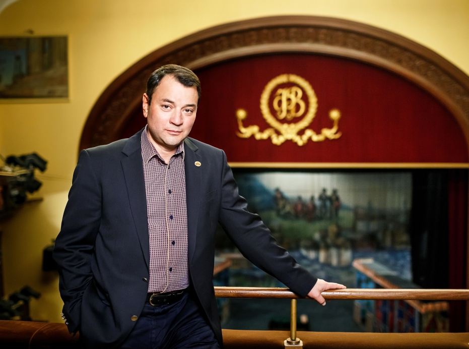 Директор Волковского театра Юрий Итин останется под домашним арестом до 19 октября