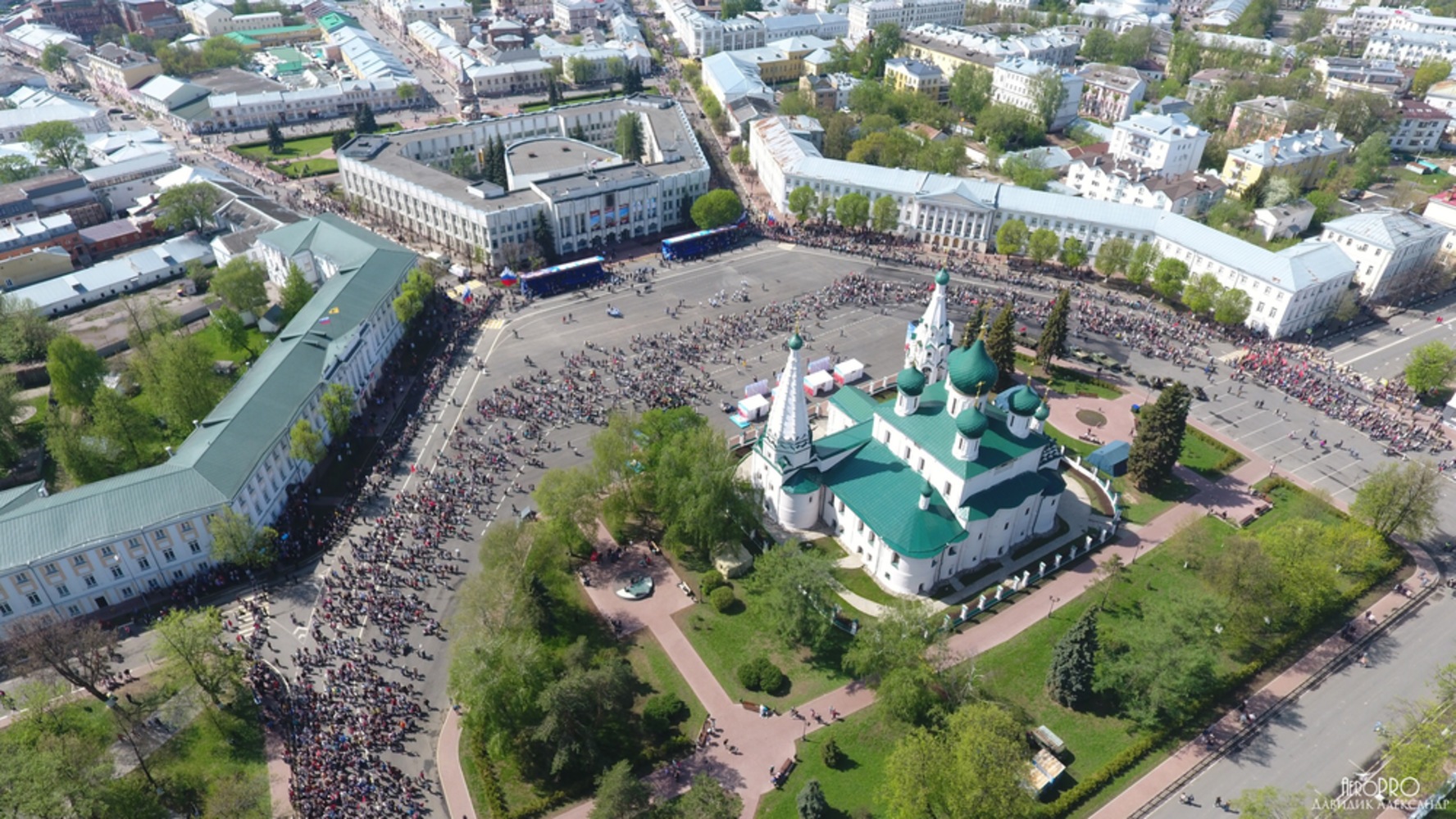 Сенная площадь ярославль