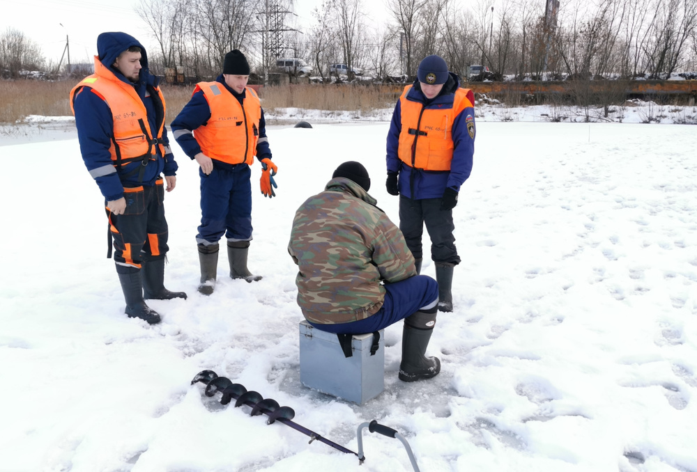 В Ярославской области врач спас тонущего рыбака
