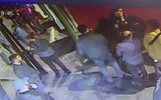 Суд арестовал обвиняемого в нападении на охранника бара в Ярославле