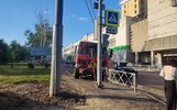 В Ярославле грузовик снёс забор рядом с парком