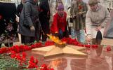 В ярославском поселке торжественно зажжен «Вечный огонь»