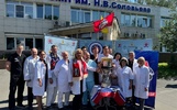 Кубок Гагарина побывал в ярославской больнице скорой помощи