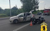 В Рыбинске водитель и пассажирка байка попали в больницу после ДТП