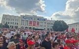 На аллею звёзд: в Ярославле прошёл чемпионский парад «Локомотива»