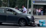 В центре Ярославля сбили курьера на электровелосипеде