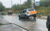 Появилось фото ямы-убийцы машин в Ивняках