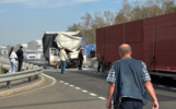 Водитель получил травмы в аварии грузовиков под Ростовом Великим