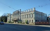 В Ярославле дом с атлантами могут изъять у собственника