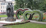 В Ярославле памятник Петру и Февронии перенесут на детскую площадку