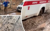 Пожарные вытаскивали из грязи рыбинскую «скорую» с пациентом