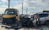 Водитель скончался после массового ДТП с автобусом в Ярославле