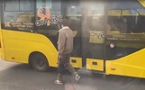 Ярославец вошел в автобус прямо на дороге