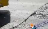Ярославцы жалуются на полив дорог странной жидкостью