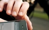 В Тутаеве безработный отобрал телефоны у двух человек