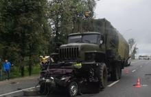 «Вынужден исполнять приказы»: военный шофер на неисправном «Урале» погубил двух водителей в Ярославской области