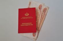«Единая Россия» проконтролирует, чтобы все пенсионеры получили президентские 10 тысяч рублей