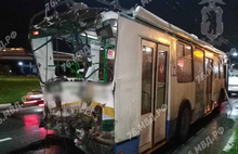 В Ярославле грузовик въехал в троллейбус: есть пострадавшие