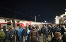 «На митинг едем»: в Москву отправился спецпоезд рабочих из Ярославля