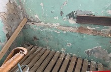 «Мэр велел»: в Ярославле жители дома будут попадать в свои квартиры через двери в стене