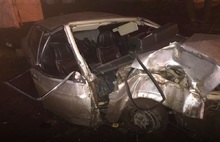 В Ярославской области подросток без прав на машине врезался в дерево