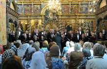 В церкви Ильи Пророка в Ярославле состоялся концерт симфонического хора Свердловской филармонии. Фоторепортаж