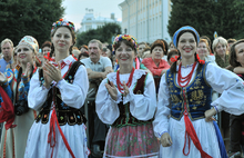 На концерте в Ярославле Надежда Бабкина выступила с русским размахом. Фоторепортаж