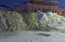 Власти Переславля не справились с вывозом снега